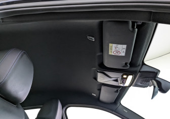 Подержанный автомобиль BMW X4 2021 года (22 фото)