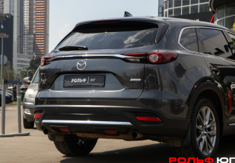 Подержанный автомобиль Mazda CX-9 2017 года (19 фото)