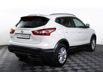 Подержанный автомобиль Nissan Qashqai 2018 года (5 фото)