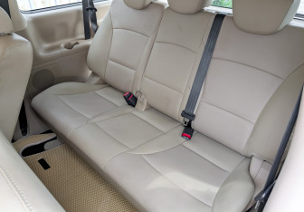 Подержанный автомобиль Hyundai H-1 2021 года (13 фото)