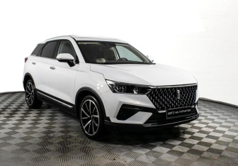 Подержанный автомобиль FAW Bestune T77 2022 года (2 фото)