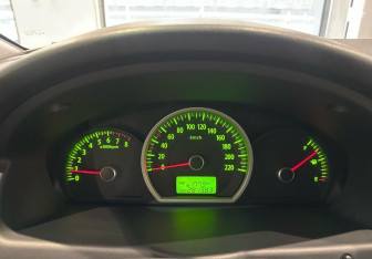 Подержанный автомобиль Kia Sportage 2009 года (15 фото)