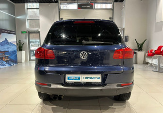 Подержанный автомобиль Volkswagen Tiguan 2012 года (5 фото)