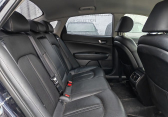 Подержанный автомобиль Kia Optima Sedan 2018 года (13 фото)