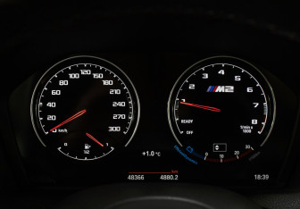 Подержанный автомобиль BMW M2 2019 года (13 фото)