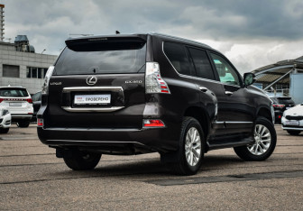 Подержанный автомобиль Lexus GX 2018 года (5 фото)