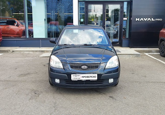 Подержанный автомобиль Kia Rio Sedan 2011 года (2 фото)