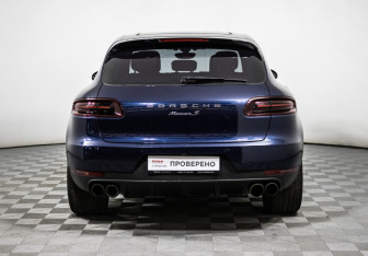 Подержанный автомобиль Porsche Macan 2015 года (6 фото)