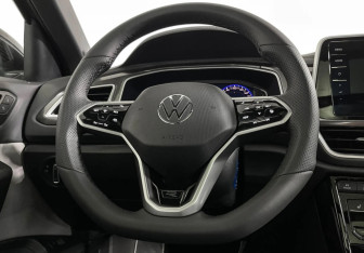 Новый Volkswagen T-Roc 2025 (11 фото)
