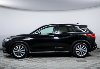 Подержанный автомобиль Infiniti QX50 2019 года (8 фото)