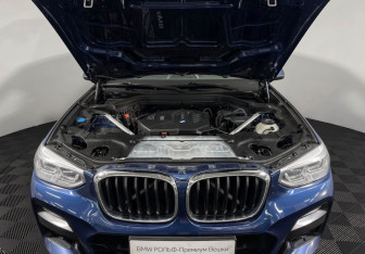 Подержанный автомобиль BMW X3 2018 года (9 фото)