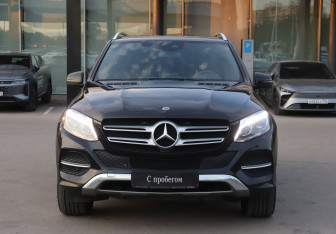 Подержанный автомобиль Mercedes-Benz GLE 2018 года (2 фото)