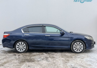 Подержанный автомобиль Honda Accord Sedan 2013 года (4 фото)