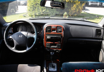 Подержанный автомобиль Hyundai Sonata 2007 года (11 фото)