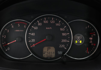 Подержанный автомобиль Mitsubishi Pajero Sport 2014 года (13 фото)