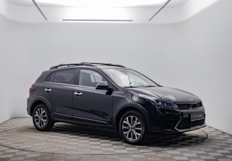 Подержанный автомобиль Kia Rio Hatchback 2021 года (3 фото)
