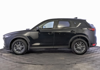 Подержанный автомобиль Mazda CX-5 2017 года (8 фото)