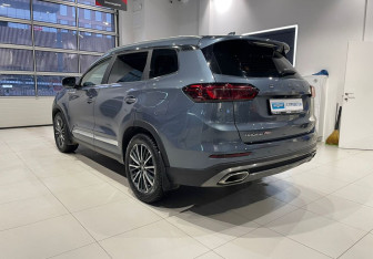 Подержанный автомобиль Chery Tiggo 8 Pro 2021 года (6 фото)