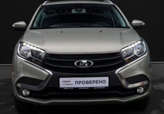 Подержанный автомобиль LADA (ВАЗ) XRAY 2022 года (2 фото)