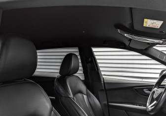 Подержанный автомобиль Audi Q8 2019 года (23 фото)