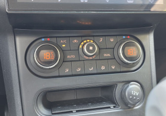 Подержанный автомобиль Nissan Qashqai 2011 года (14 фото)