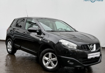 Подержанный автомобиль Nissan Qashqai 2013 года (3 фото)