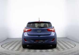 Подержанный автомобиль Hyundai i30 Hatchback 2013 года (6 фото)