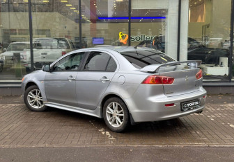 Подержанный автомобиль Mitsubishi Lancer Sedan 2008 года (6 фото)