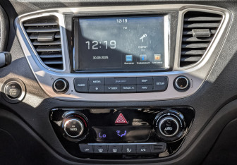 Подержанный автомобиль Hyundai Solaris Sedan 2019 года (17 фото)