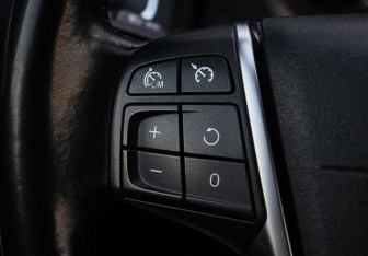 Подержанный автомобиль Volvo S60 2012 года (18 фото)