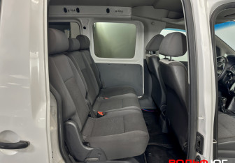 Подержанный автомобиль Volkswagen Caddy Compactvan 2012 года (10 фото)