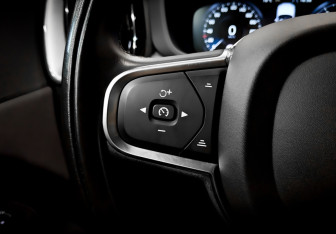 Подержанный автомобиль Volvo XC60 2021 года (26 фото)