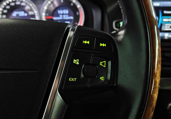 Подержанный автомобиль Volvo XC60 2012 года (15 фото)