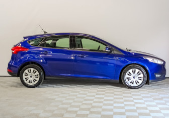 Подержанный автомобиль Ford Focus Hatchback 2019 года (4 фото)