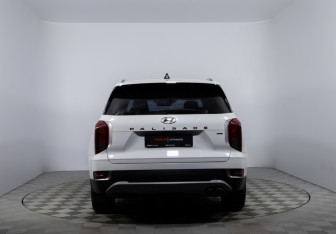 Подержанный автомобиль Hyundai Palisade 2019 года (6 фото)