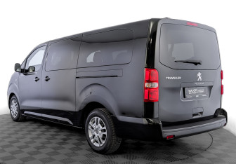 Подержанный автомобиль Peugeot Traveller 2021 года (7 фото)