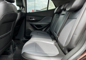 Подержанный автомобиль Opel Mokka 2014 года (10 фото)