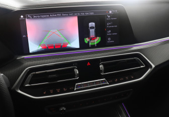Подержанный автомобиль BMW X5 2019 года (16 фото)