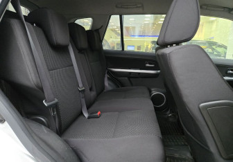 Подержанный автомобиль Suzuki Grand Vitara 2008 года (11 фото)