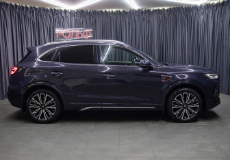 Подержанный автомобиль Hongqi HS5 2023 года (4 фото)