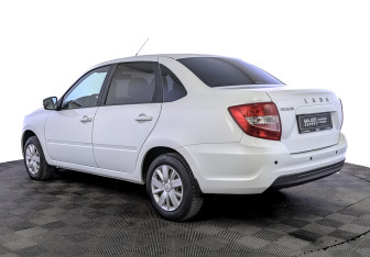 Подержанный автомобиль LADA (ВАЗ) Granta Sedan 2023 года (7 фото)