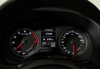 Подержанный автомобиль Audi A3 Sedan 2016 года (11 фото)