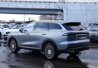 Подержанный автомобиль Chery Tiggo 9 2024 года (7 фото)