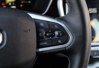 Подержанный автомобиль Belgee X70 2025 года (25 фото)