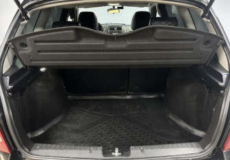 Подержанный автомобиль LADA (ВАЗ) Granta Wagon 2023 года (13 фото)