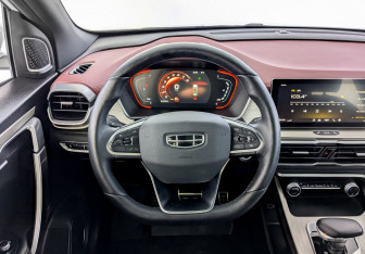 Подержанный автомобиль Geely Coolray 2023 года (22 фото)