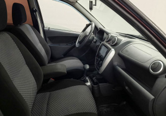 Подержанный автомобиль LADA (ВАЗ) Granta Sedan 2012 года (9 фото)