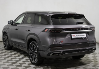 Подержанный автомобиль Jaecoo J8 2024 года (7 фото)