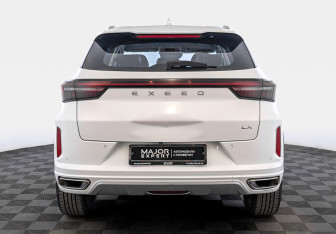 Подержанный автомобиль Exeed LX 2022 года (6 фото)