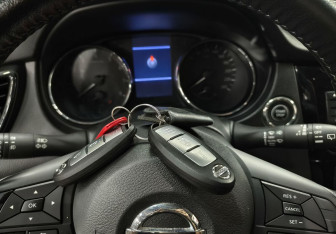 Подержанный автомобиль Nissan X-Trail 2021 года (17 фото)